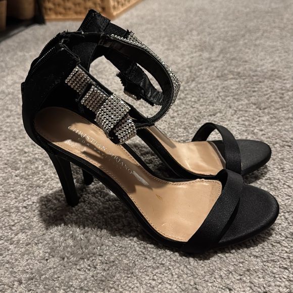 Black Satin pumps - Picture 2 of 5